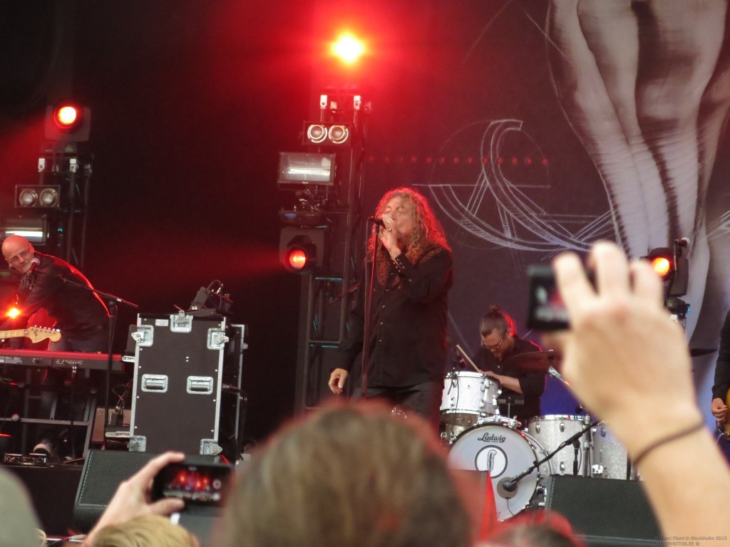 Robert_Plant_in_Stockholm201516