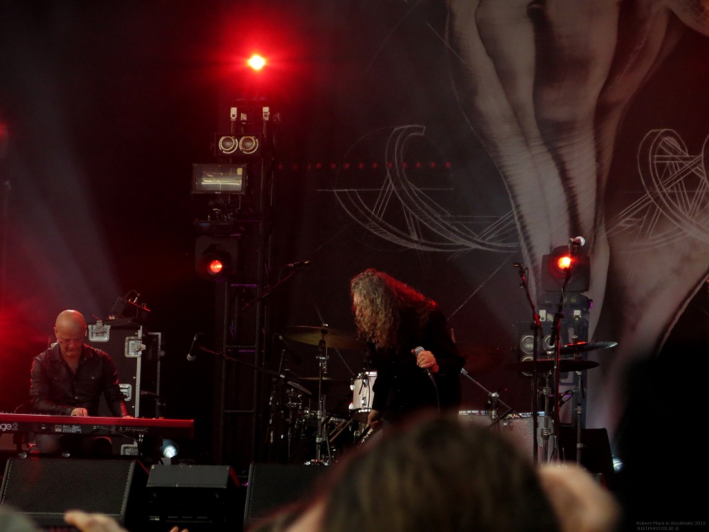 Robert_Plant_in_Stockholm201545