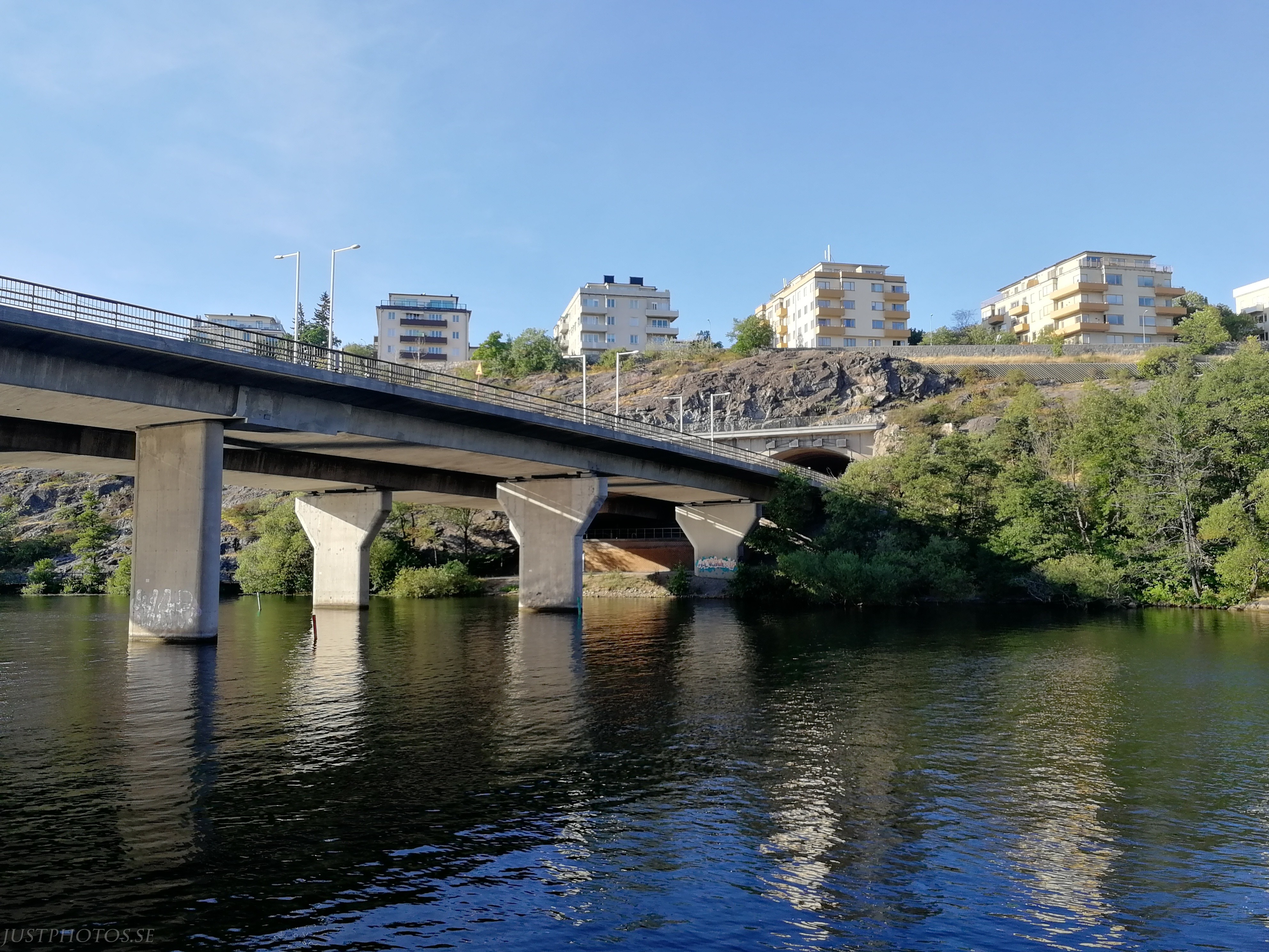 Fredhällsbron